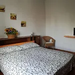 Sari Como